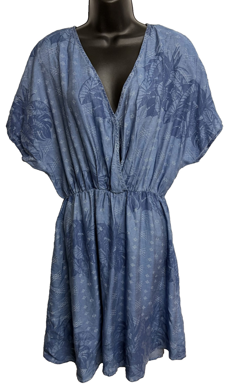 Tanoa Denim Aiga V Cut Mini Dress Womens Blue Medium Hawaiian Tropical Print NEW